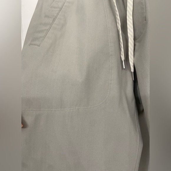Vuori Meta Jogger Gray Jogger Pants Size Small - Picture 5 of 8